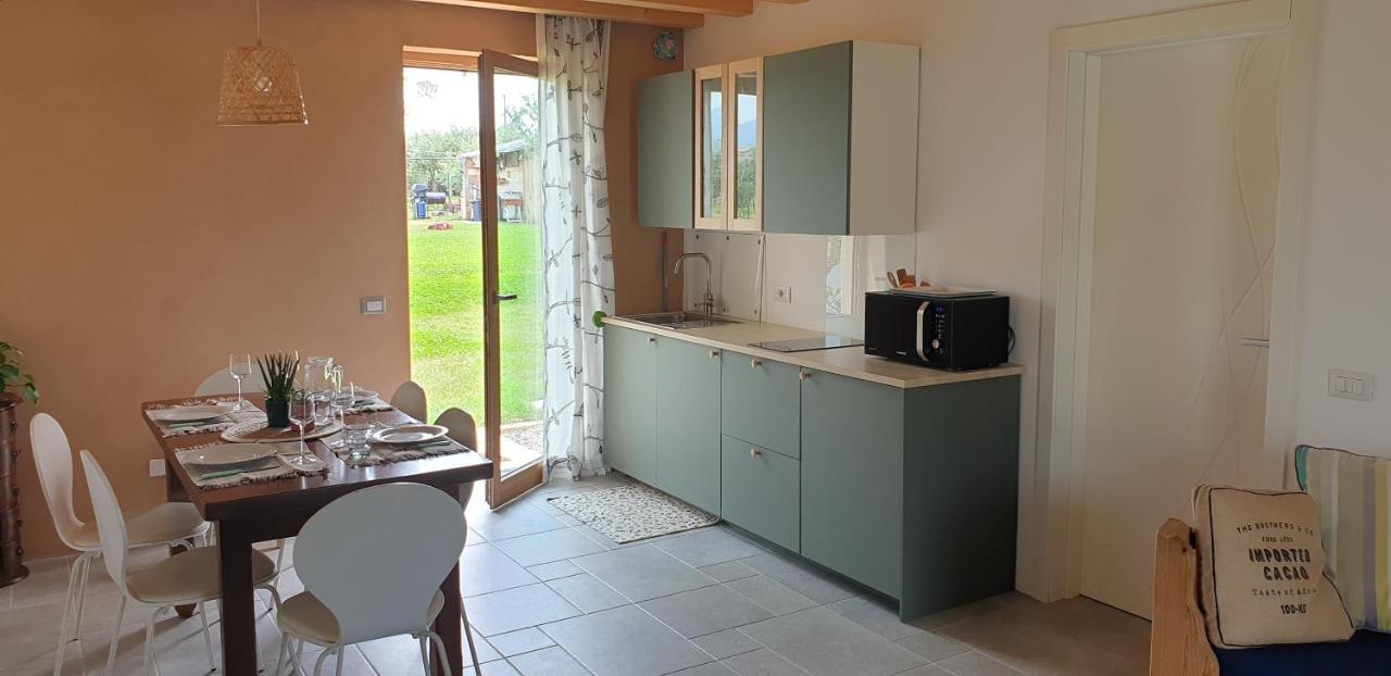 Country Apartment, Near Bardolino And Lazise Calmasino Exterior photo